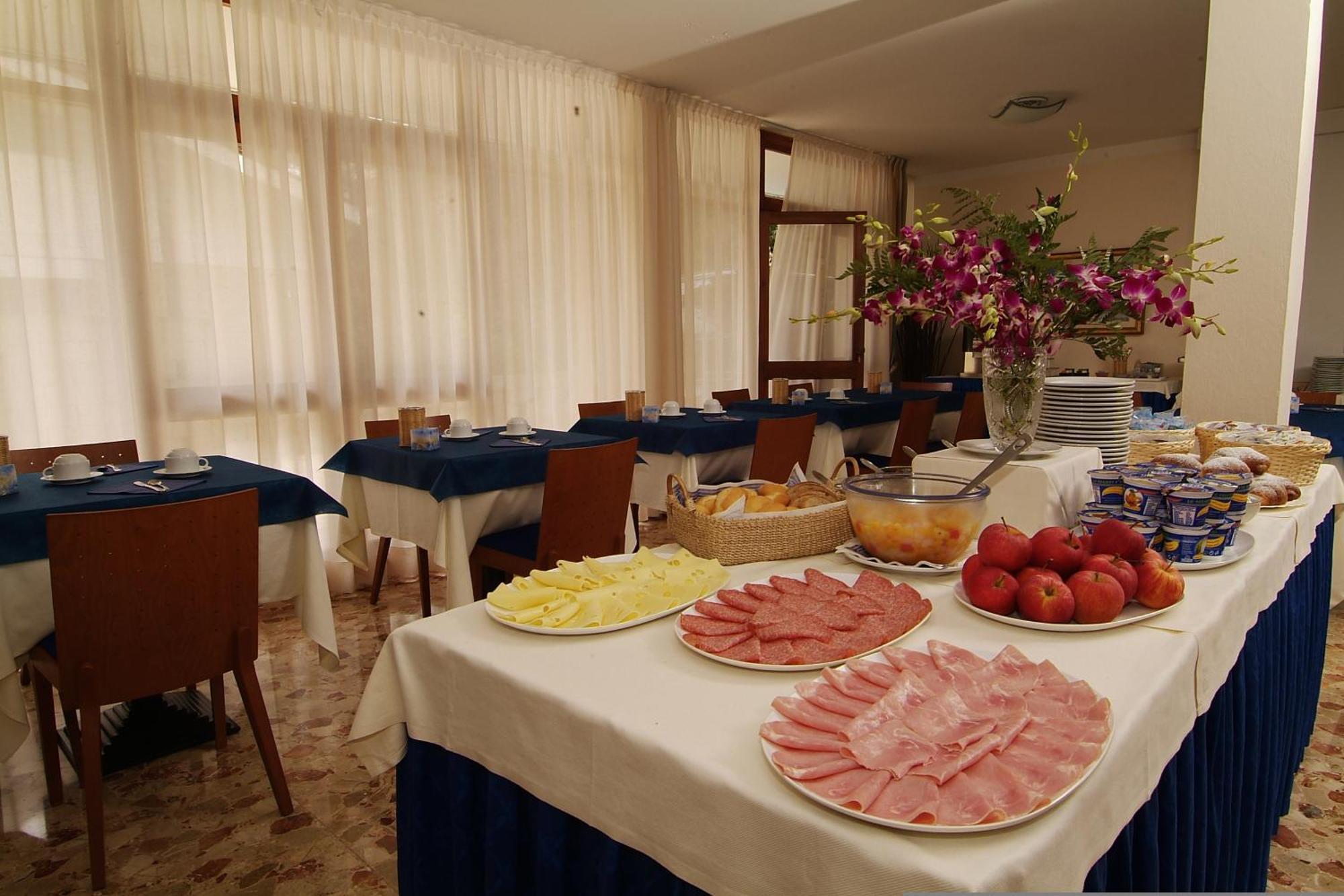 Hotel Horizonte Bibione Exterior photo